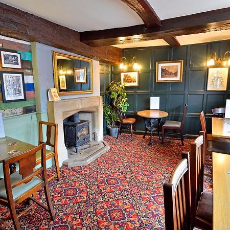The Talbot Hotel Cleobury Mortimer Esterno foto