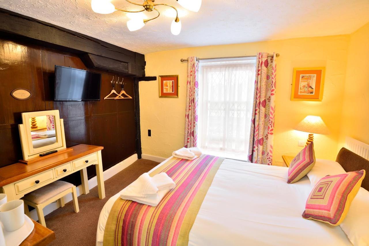 The Talbot Hotel Cleobury Mortimer Esterno foto